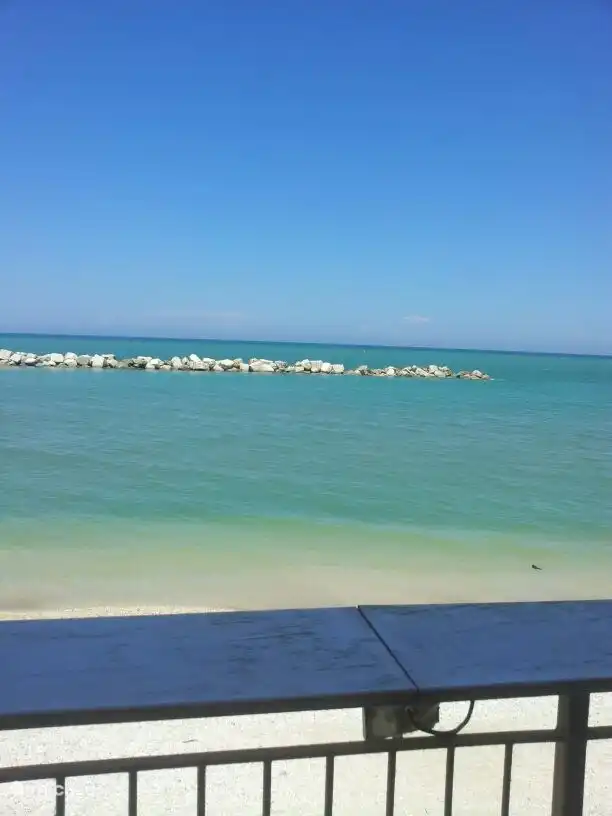 Gemas cerca de Villa San Vitale: Playa en Marotta