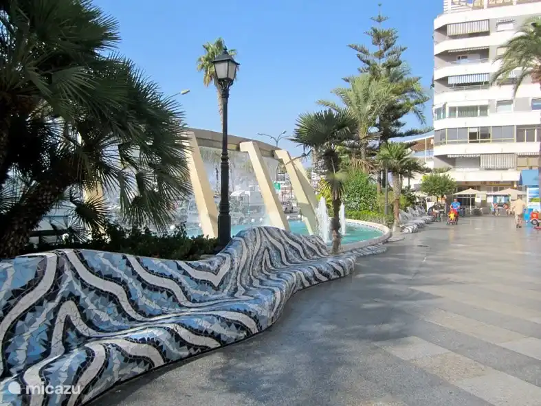 precioso paseo por el bulevar de Torrevieja