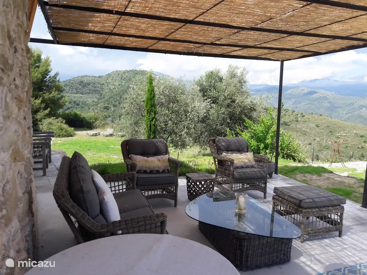 Terrasse im Obergeschoss