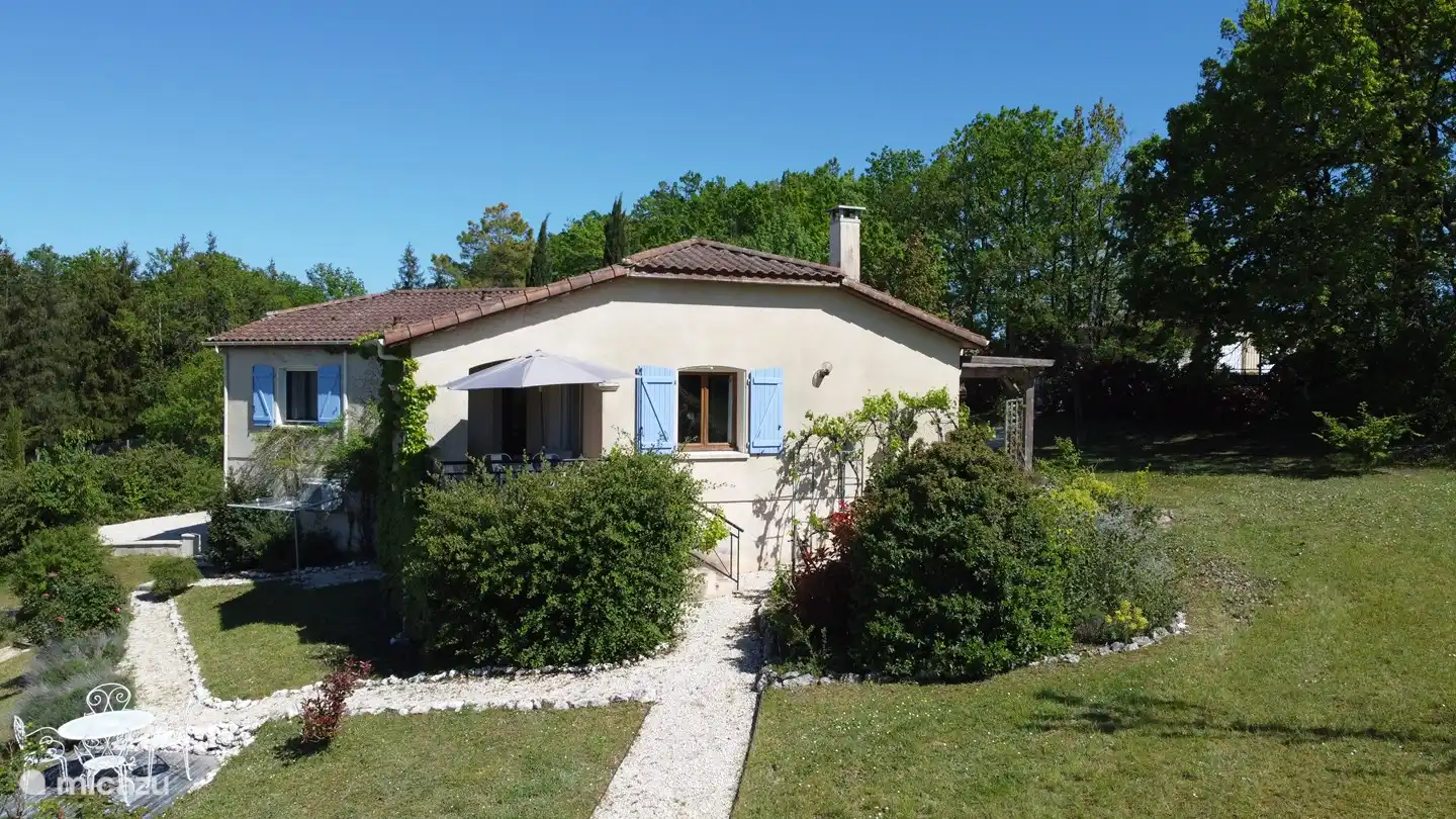 Ruhig gelegen mitten in der Natur.