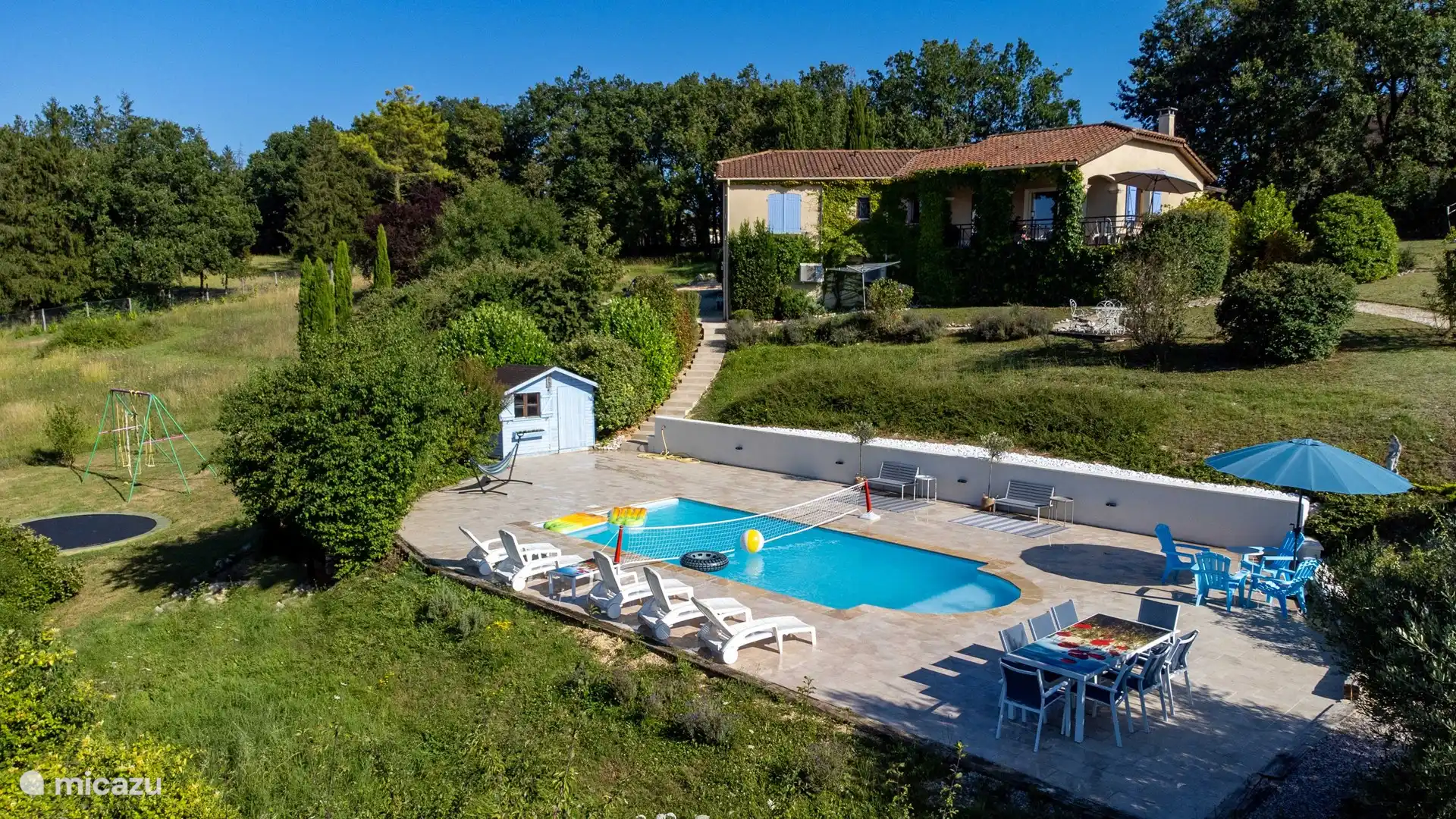 Wir sind sehr zufrieden mit unserer neuen Terrasse!