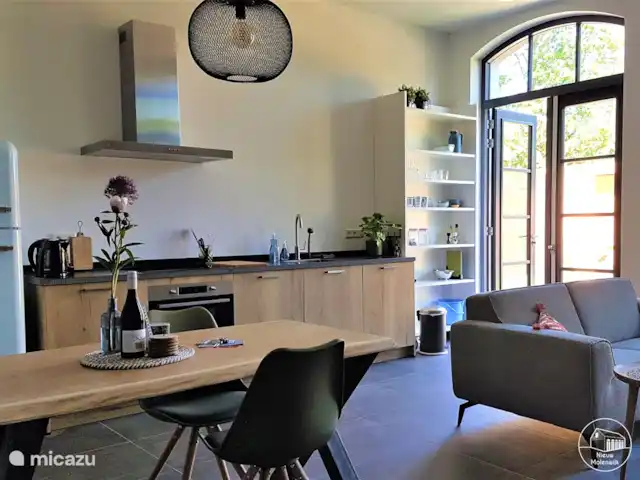 Location de Vacances Pays-Bas, Zélande, Oostkapelle, maison de vacances - Nouveau Molenwijk 2 pers. Cuisine avec porte vers l'extérieur