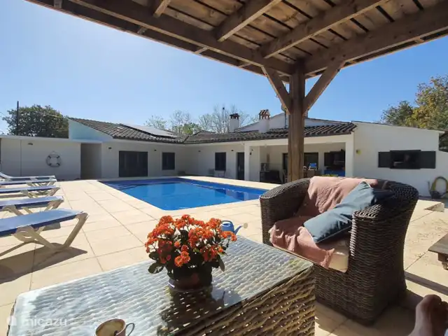 Location de Vacances Espagne, Costa Brava, Llagostera, villa - Can Aurora Location de Vacances Espagne, Costa Brava, Llagostera, villa - Can Aurora
