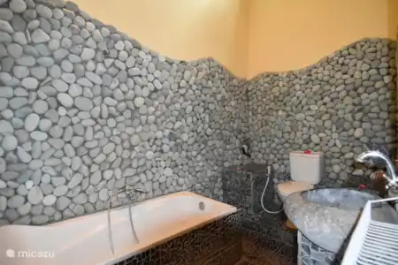 Vakantiehuis Indonesië, Bali, Lovina villa Strandvilla Ganesha direct aan zee