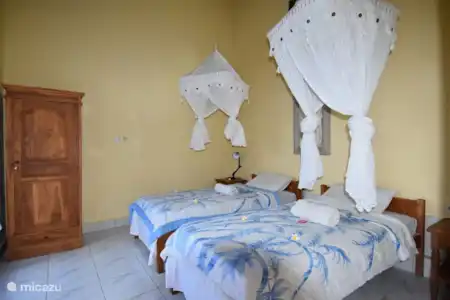 Vakantiehuis Indonesië, Bali, Lovina villa Strandvilla Ganesha direct aan zee