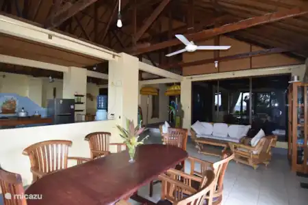 Vakantiehuis Indonesië, Bali, Lovina villa Strandvilla Ganesha direct aan zee