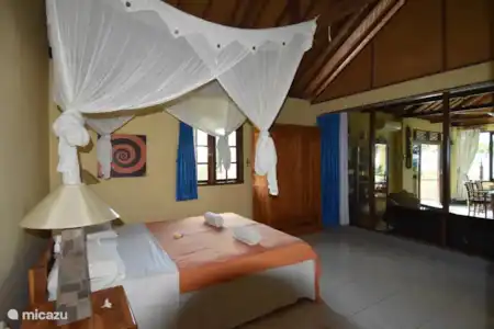 Vakantiehuis Indonesië, Bali, Lovina villa Strandvilla Ganesha direct aan zee