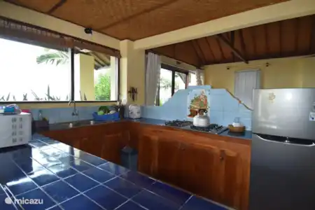 Vakantiehuis Indonesië, Bali, Lovina villa Strandvilla Ganesha direct aan zee