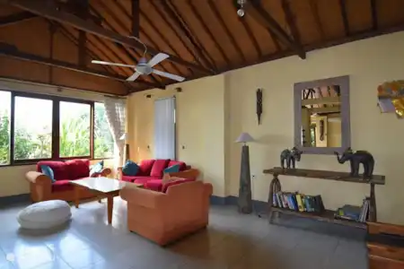 Vakantiehuis Indonesië, Bali, Lovina villa Strandvilla Ganesha direct aan zee
