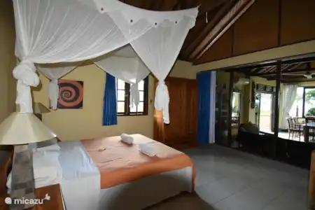 Vakantiehuis Indonesië, Bali, Lovina villa Strandvilla Ganesha direct aan zee