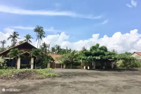 Vakantiehuis Indonesië, Bali, Lovina villa Strandvilla Ganesha direct aan zee