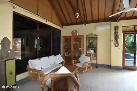 Vakantiehuis Indonesië, Bali, Lovina villa Strandvilla Ganesha direct aan zee