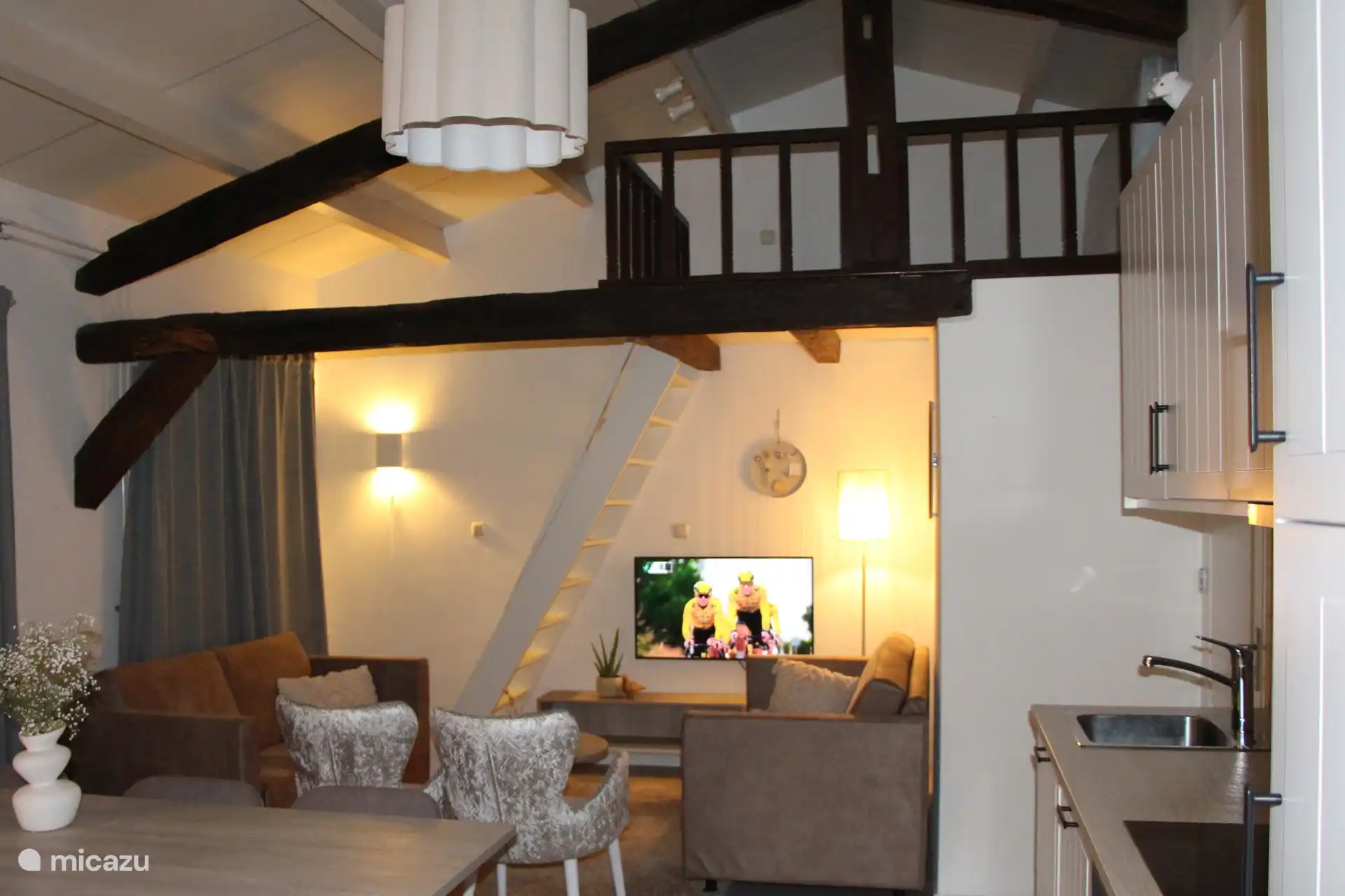 Woonkamer met vide