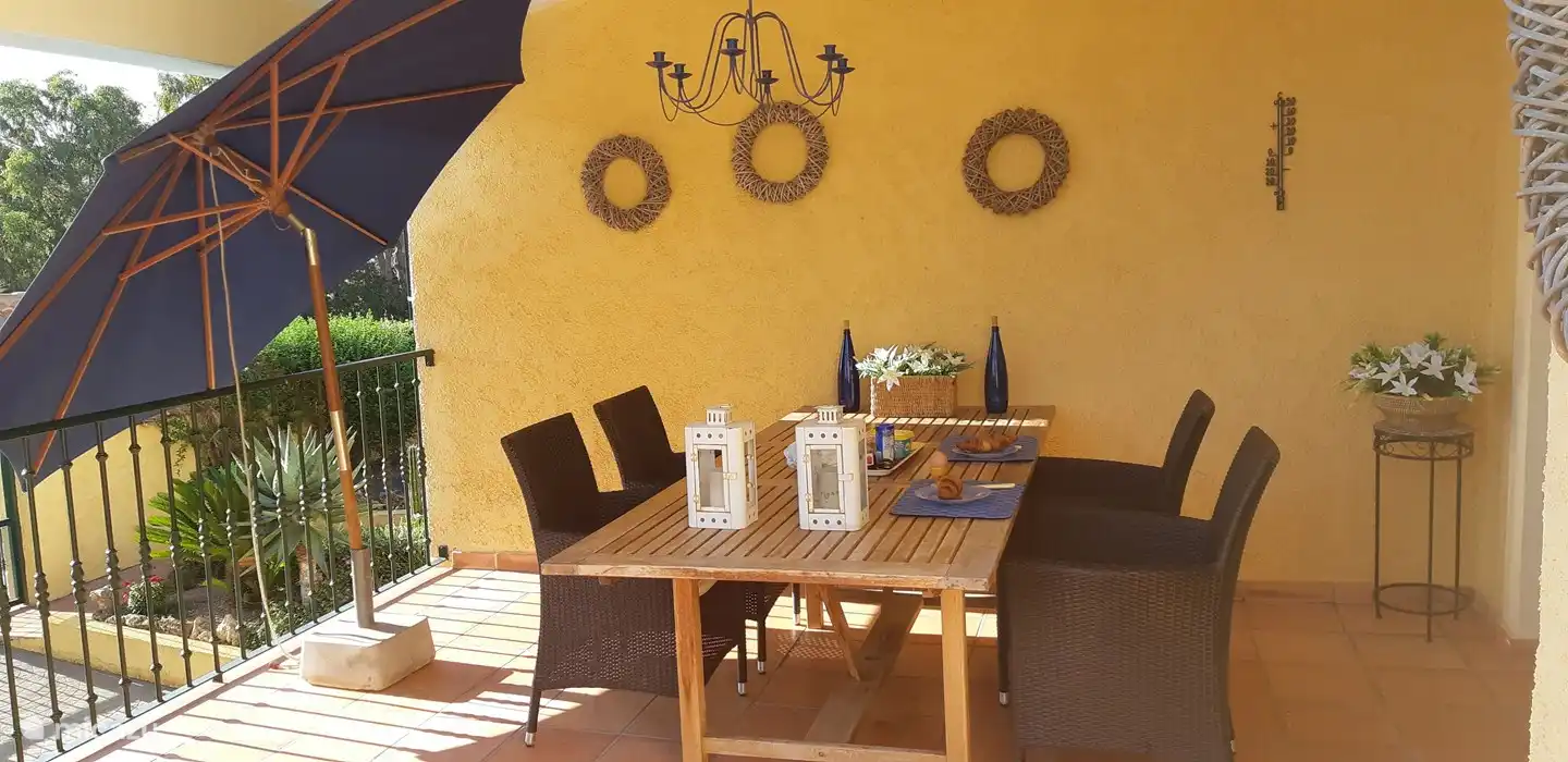 Lovely covered terrace with a morning sun!