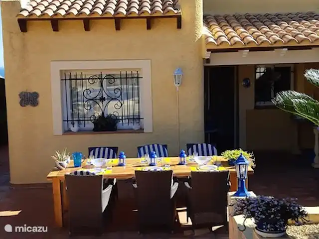 Casa Colina en España, Costa Blanca, La Nucía - casa vacacional ¡Encantador asiento espacioso para una cena relajante y acogedora!