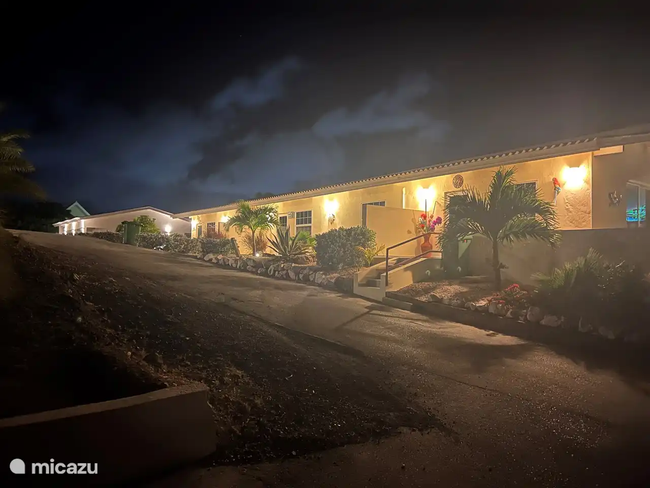 CasaDushi vanaf de parkeerplaats