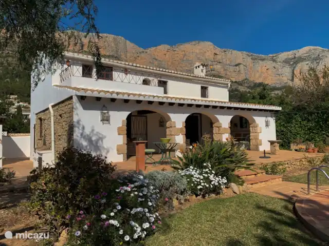 Prachtige finca met privé zwembad huren in Spanje, Costa Blanca, Jávea - finca Vooraanzicht van de woning