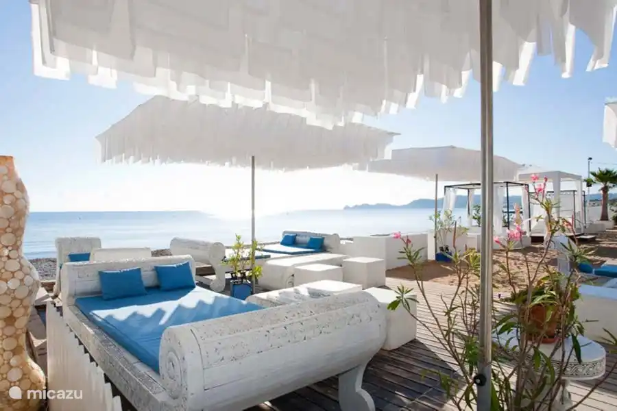 La Siesta ist ein beliebter Strandclub