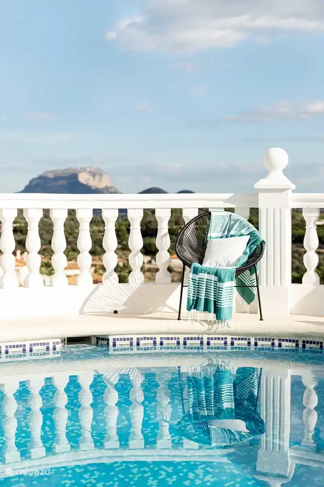 Cozy seats around the pool