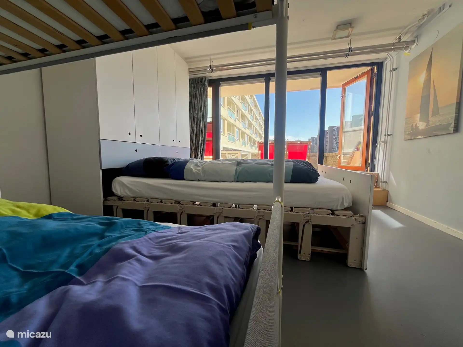 De 3-perssonskamer geeft toegang tot het zonnige terras