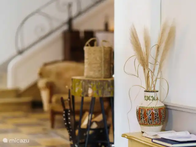 apartamento en Francia, Aude, Raissac-d'Aude – Logement Onze - Apartamento Qirinye los atractivos pasillos y hall