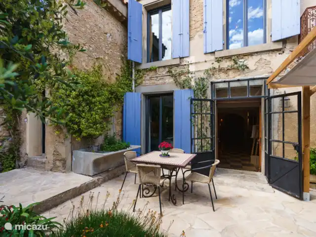 apartamento en Francia, Aude, Raissac-d'Aude – Logement Onze - Apartamento Qirinye Lado del jardín del apartamento