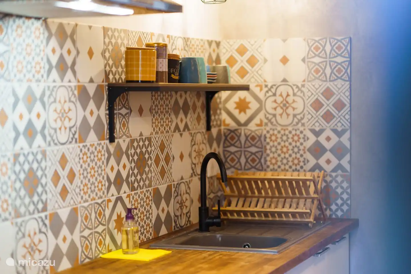 la cuisine avec toutes les commodités