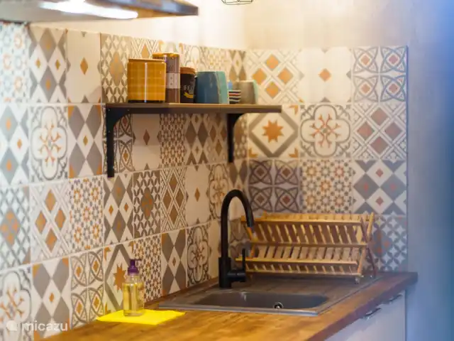 apartamento en Francia, Aude, Raissac-d'Aude – Logement Onze - Apartamento Qirinye la cocina con todas las comodidades