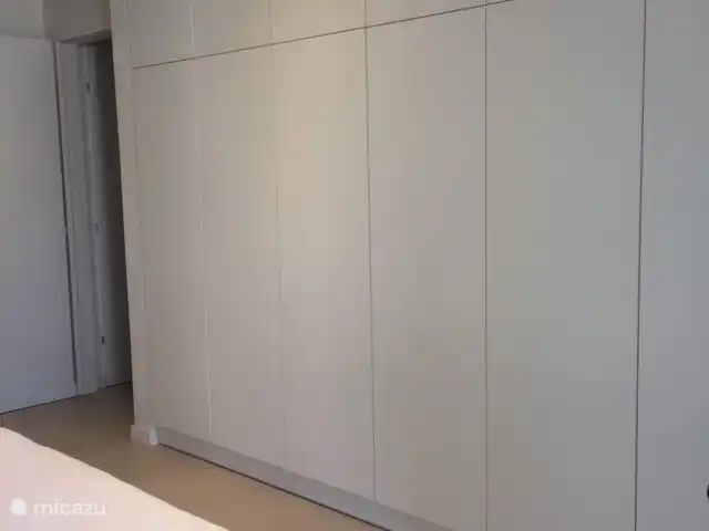 Villa Míticas en Grecia, Gracia Central, Pogonia - villa La pared del armario en el dormitorio principal.