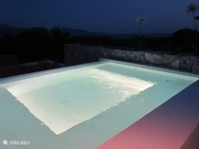 Villa Míticas en Grecia, Gracia Central, Pogonia - villa jacuzzi por la noche
