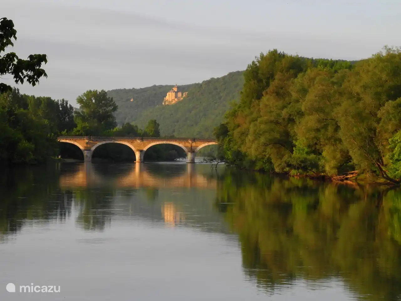 Brücke über die Dordogne, in der Nähe der Burg von Beynac