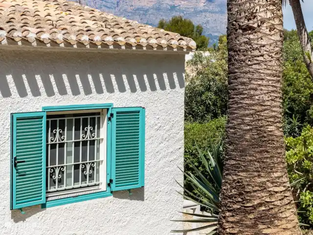 Casa Kamas huren in Spanje, Costa Blanca, Jávea - villa Raam en palmboom