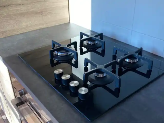 Location de Vacances Italie, Lacs italiens , Porlezza, appartement - Porto Letizia Bégonia 3 Cuisinière à gaz à quatre feux
