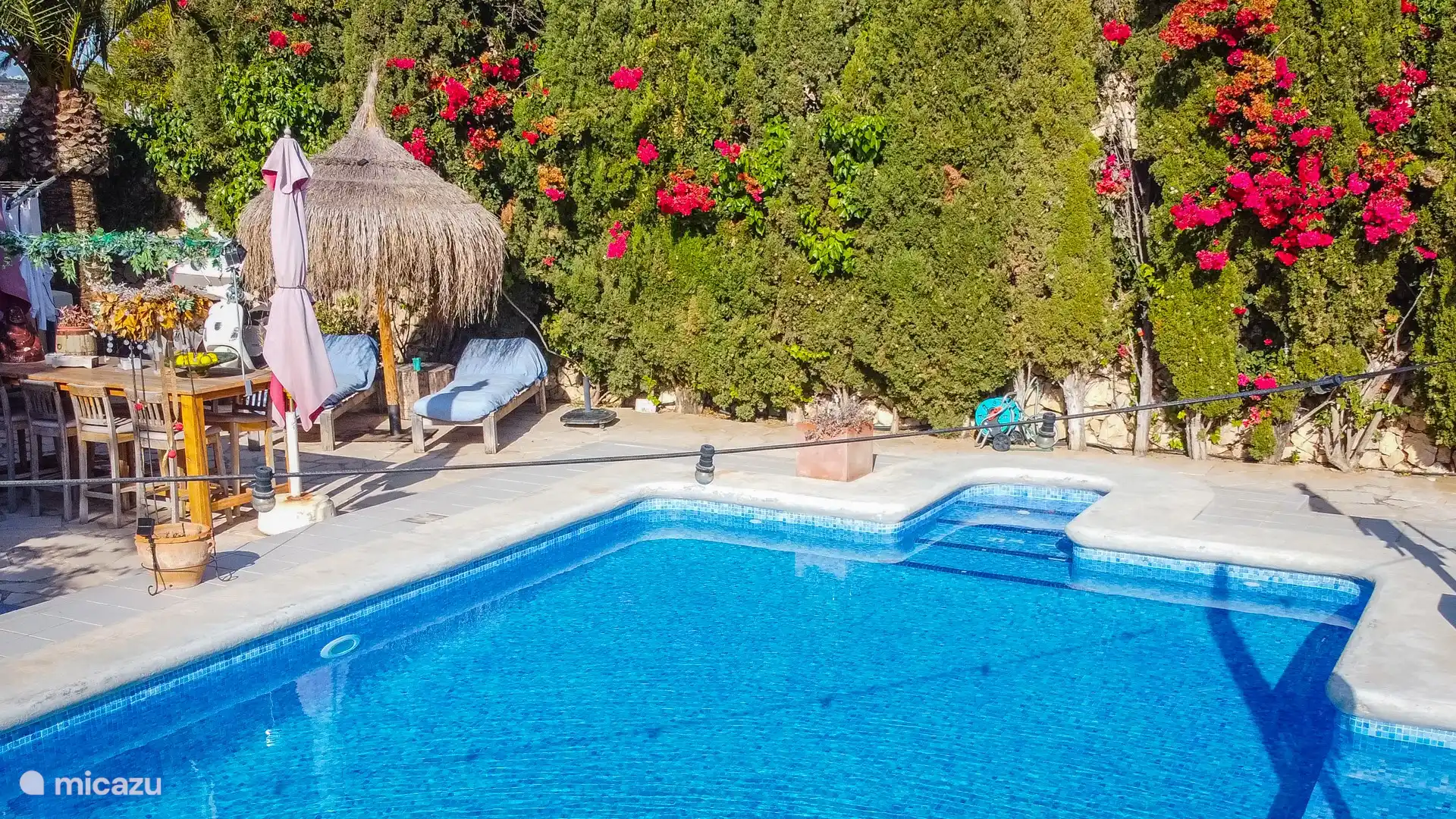 Gemeinschaftspool mit den Appartements Gekko und Merluza – Ferienbungalow Casita Manana in Moraira, Costa Blanca