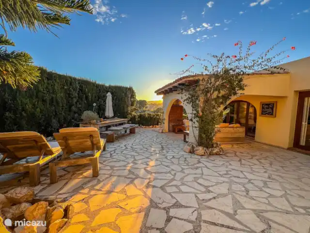 Casita Manana | Espagne, Costa Blanca, Moraira - villa Jardin privé avec terrasse couverte (Naja) et grande table à manger en bois - Bungalow de vacances Casita Manana à Moraira, Costa Blanca