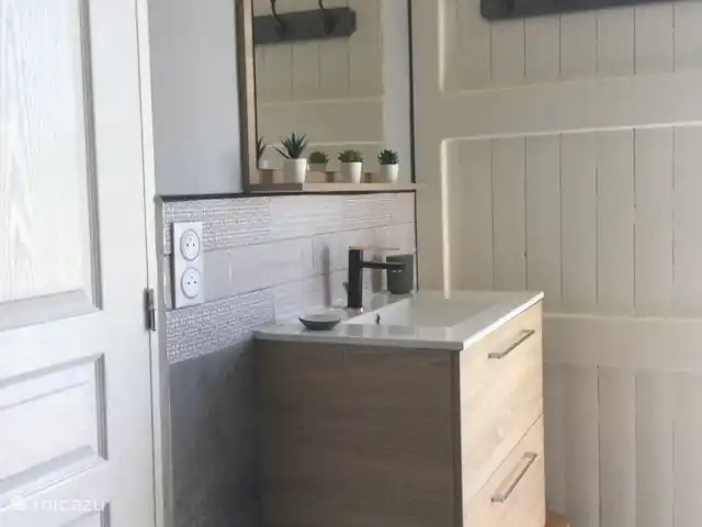 Marlin en masa en Francia, Var, Cotignac - casa vacacional Segundo cuarto de baño