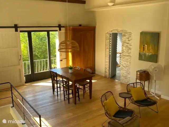 Marlin en masa en Francia, Var, Cotignac - casa vacacional Comedor en la planta superior