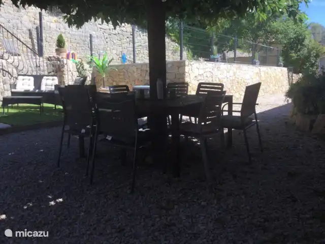 Marlin en masa en Francia, Var, Cotignac - casa vacacional Comedor exterior
