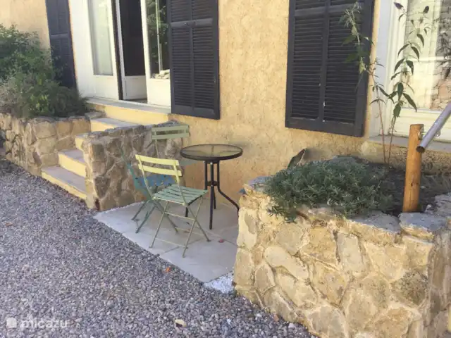 Marlin en masa en Francia, Var, Cotignac - casa vacacional Disfruta tu café de la mañana aquí