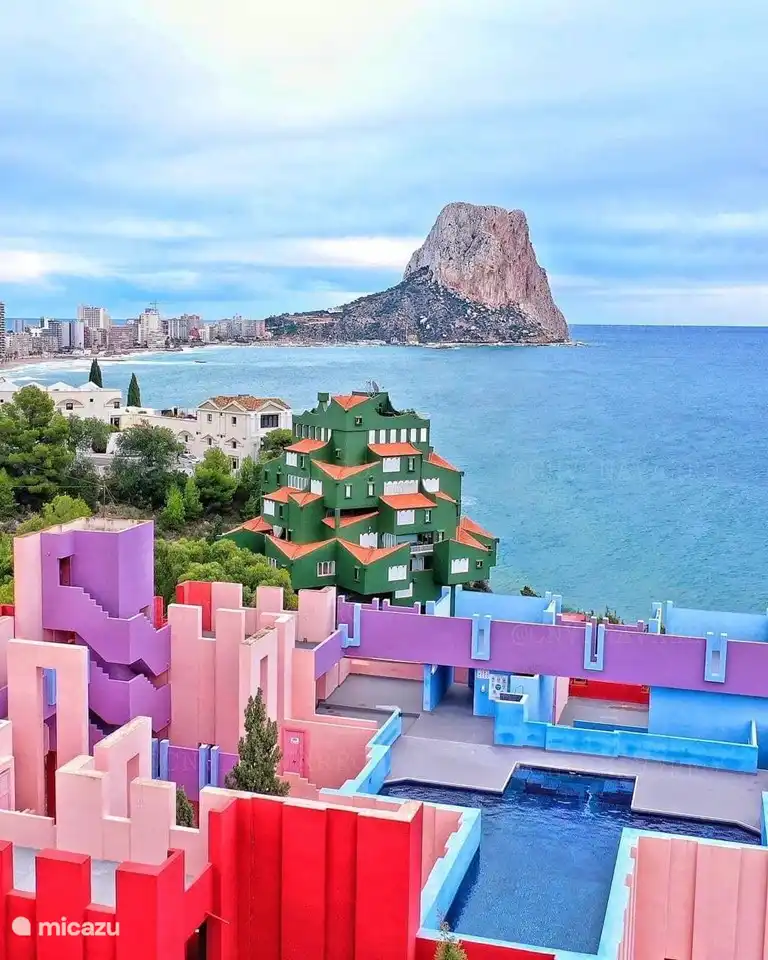 La Muralla Roja