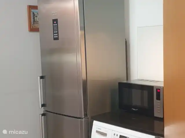 Appartement à Moraira, 2 | Espagne, Costa Blanca, Benitachell - appartement Le réfrigérateur est-il assez grand ?