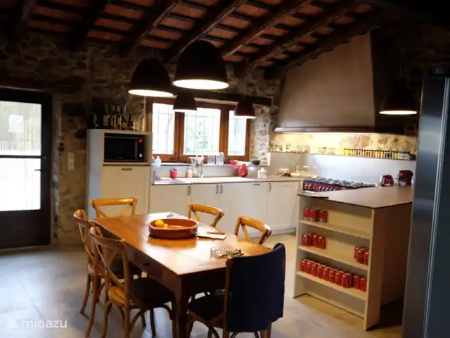 Can Maimes en España, Costa Brava, Agullana - casa de campo / castillo Keuken