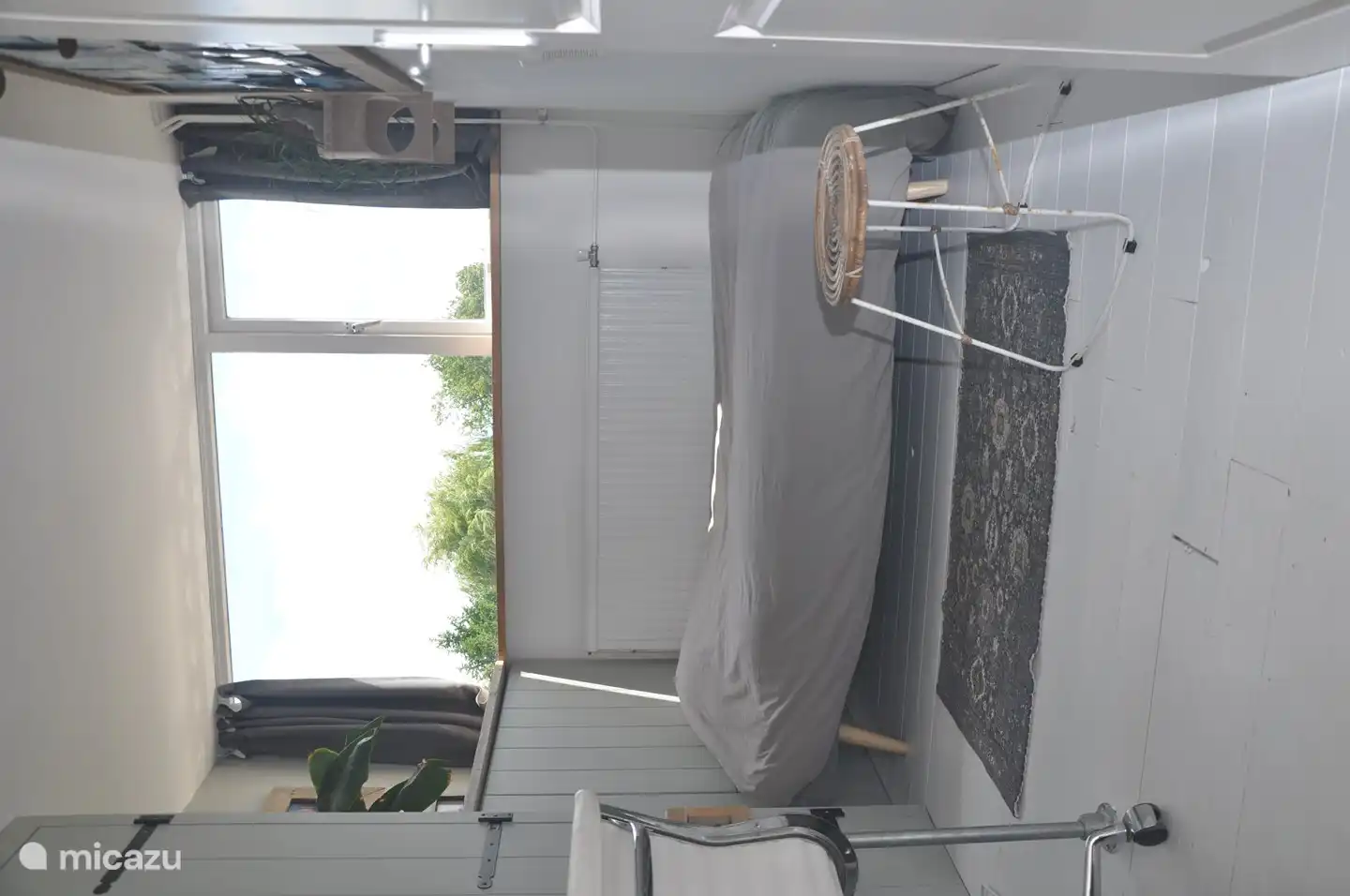 Chambre supplémentaire avec canapé-lit (Ikea)