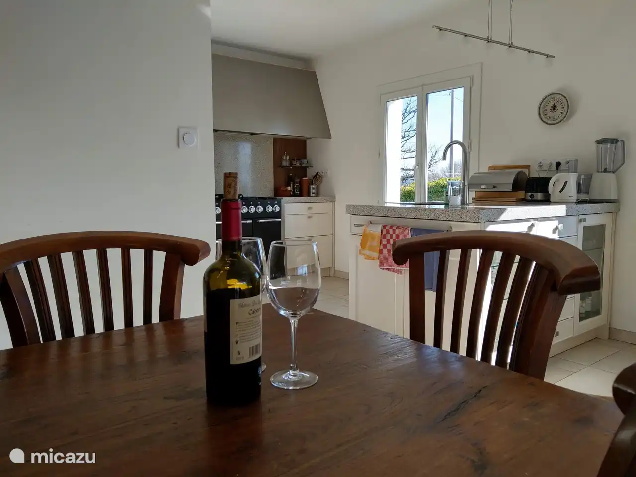 Küche und Essbereich