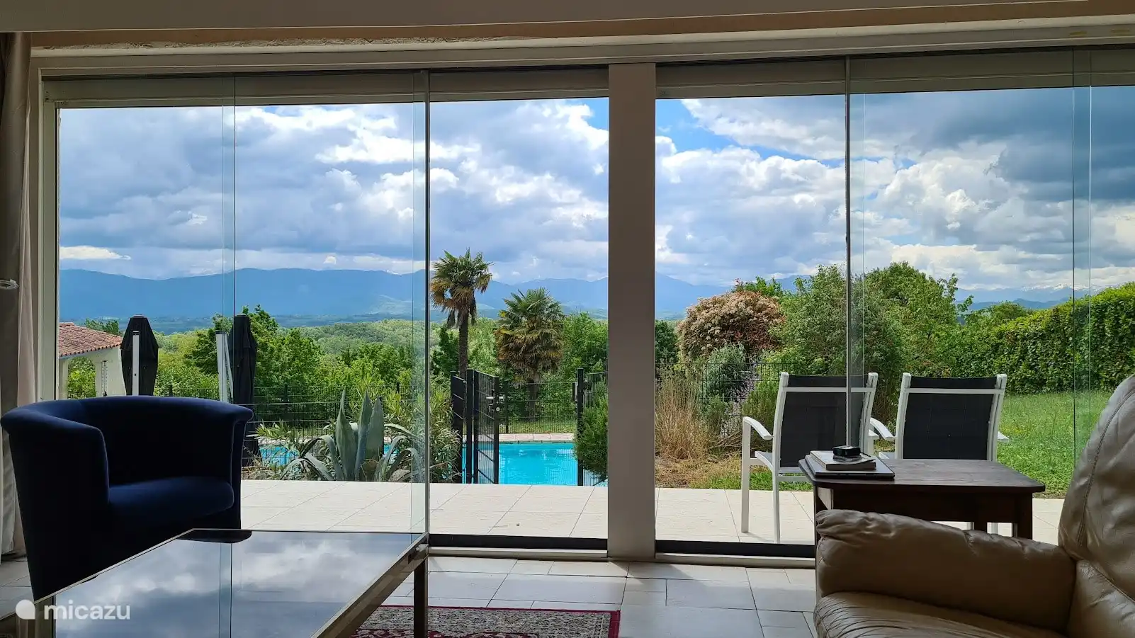 Blick aus dem Wohnzimmer