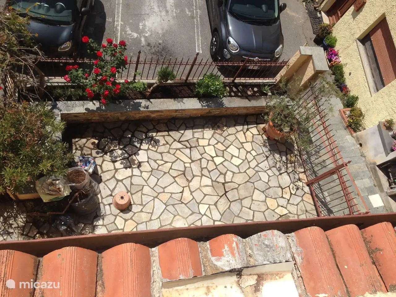 Terrasse von der Dachterrasse aus gesehen