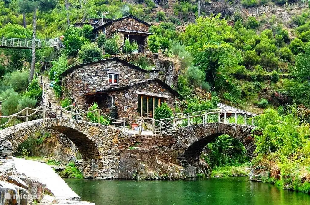 River Island Portugal in Lousã, Coimbra huren? Micazu