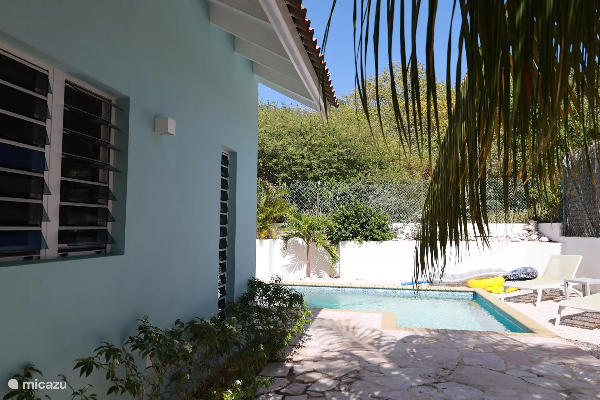 Terrasse de la piscine