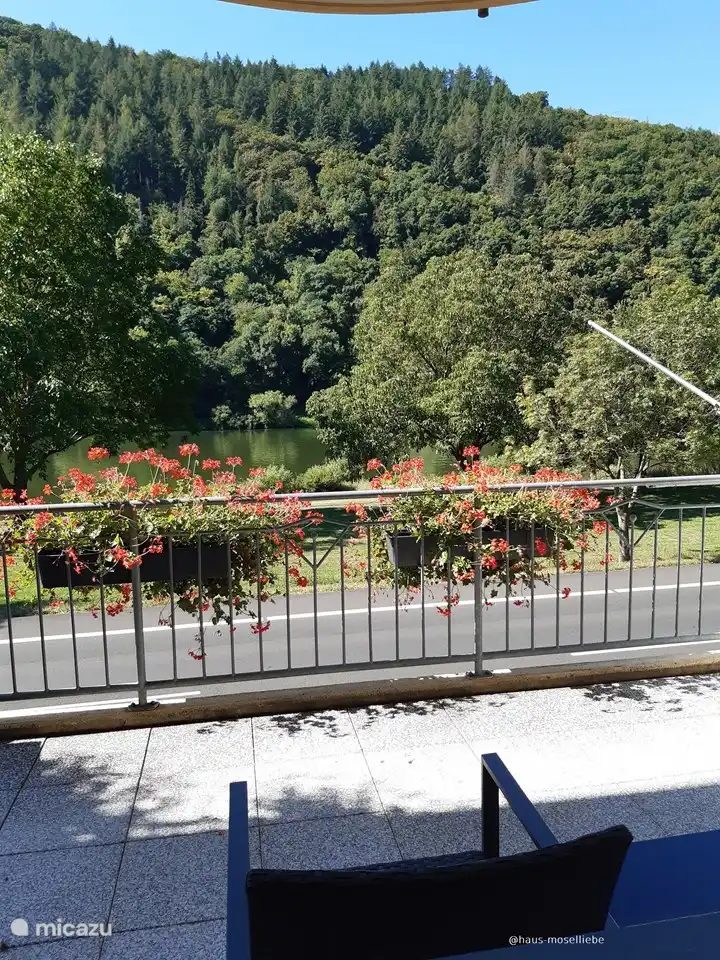 balcón y vista de mosel
