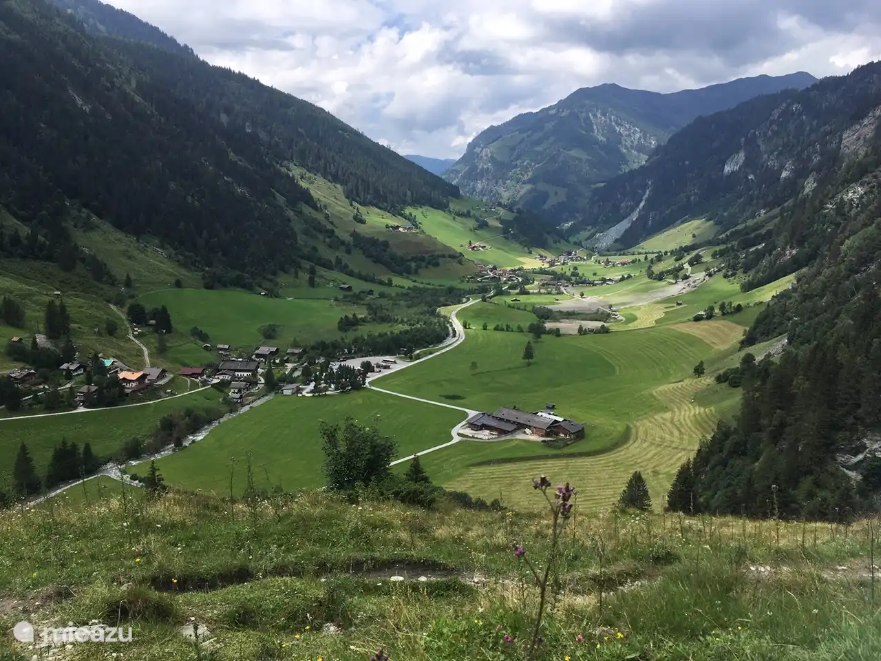 Vista de Hüttschlag desde Kreealm Wasserfall